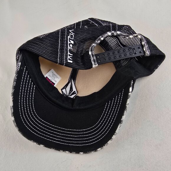 Volcom Hat Black White Plaid Mens Adjustable Mesh Trucker Cap Skate Surf Casual - Picture 8 of 10